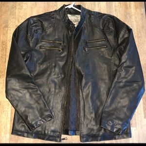 Leather Jacket vintage look good condition